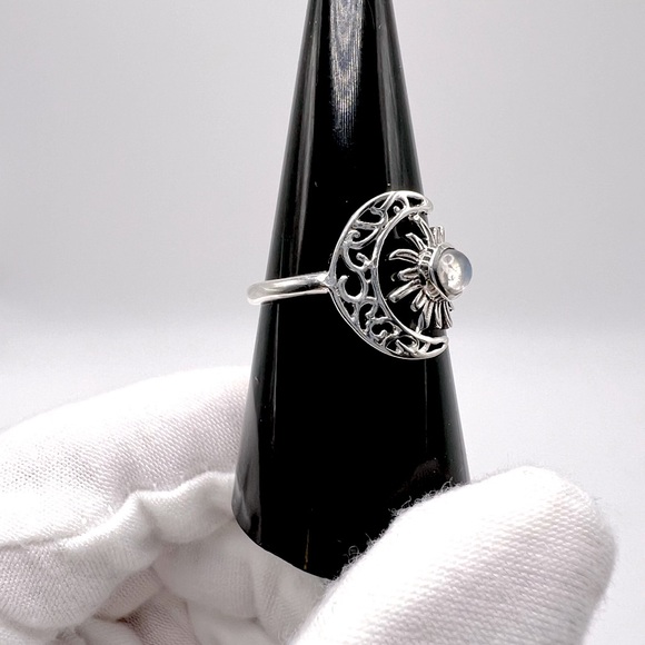 Genuine Rainbow Moonstone .825 Sterling Silver Filigree Crescent Moon & Sun Ring - Picture 4 of 17